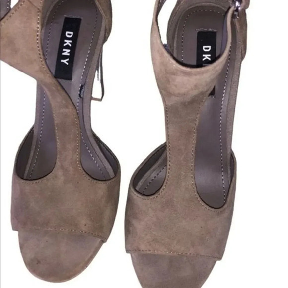 DKNY Brown Suede Colby T-Strap High Heels Sandals Size 5.5 - Picture 5 of 10